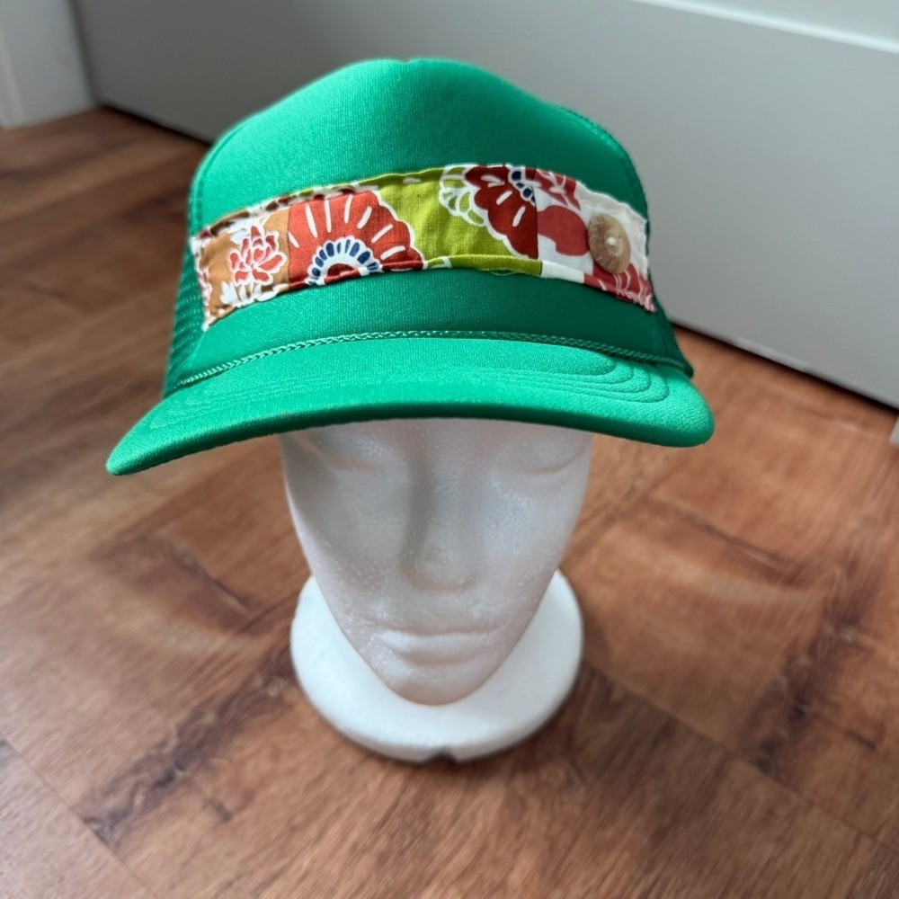 OTTO Trucker Hat‎ Girls Youth Size Green Floral Band Hawaiian Asian Snapback Cap